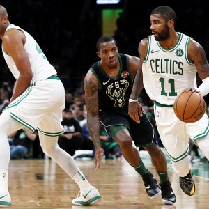  字母哥三双助力雄鹿大胜凯尔特人