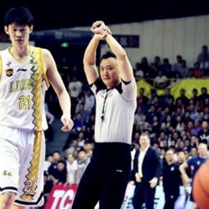  青年军展露锋芒，广厦新秀合力击败辽宁