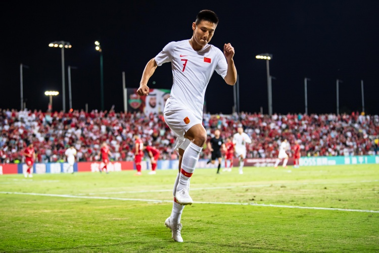  中超联赛上演进球大战，本土前锋强势崛起