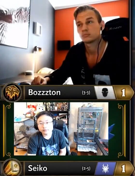  电竞主播转型教练，双重身份创佳绩