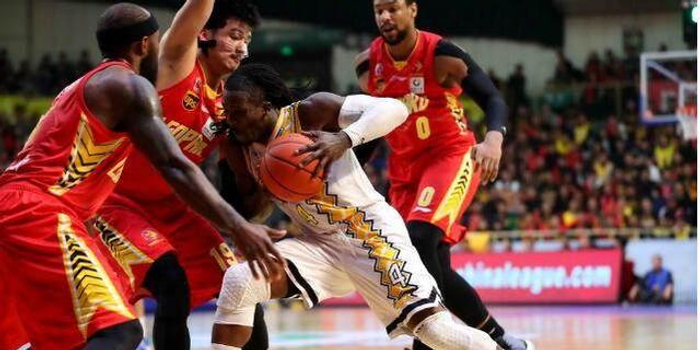  弗里茨挽救赛点，奥斯汀站逆转进决赛