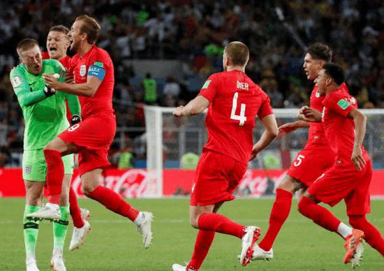  门将神勇扑救保清白，零封对手成就经典战役